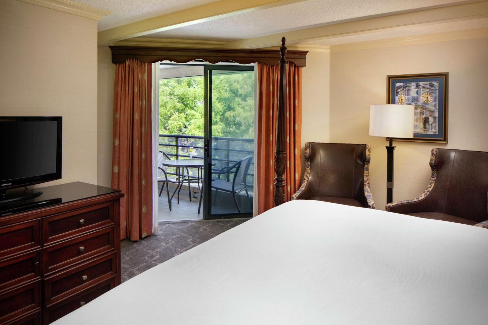 King Room with Balcony