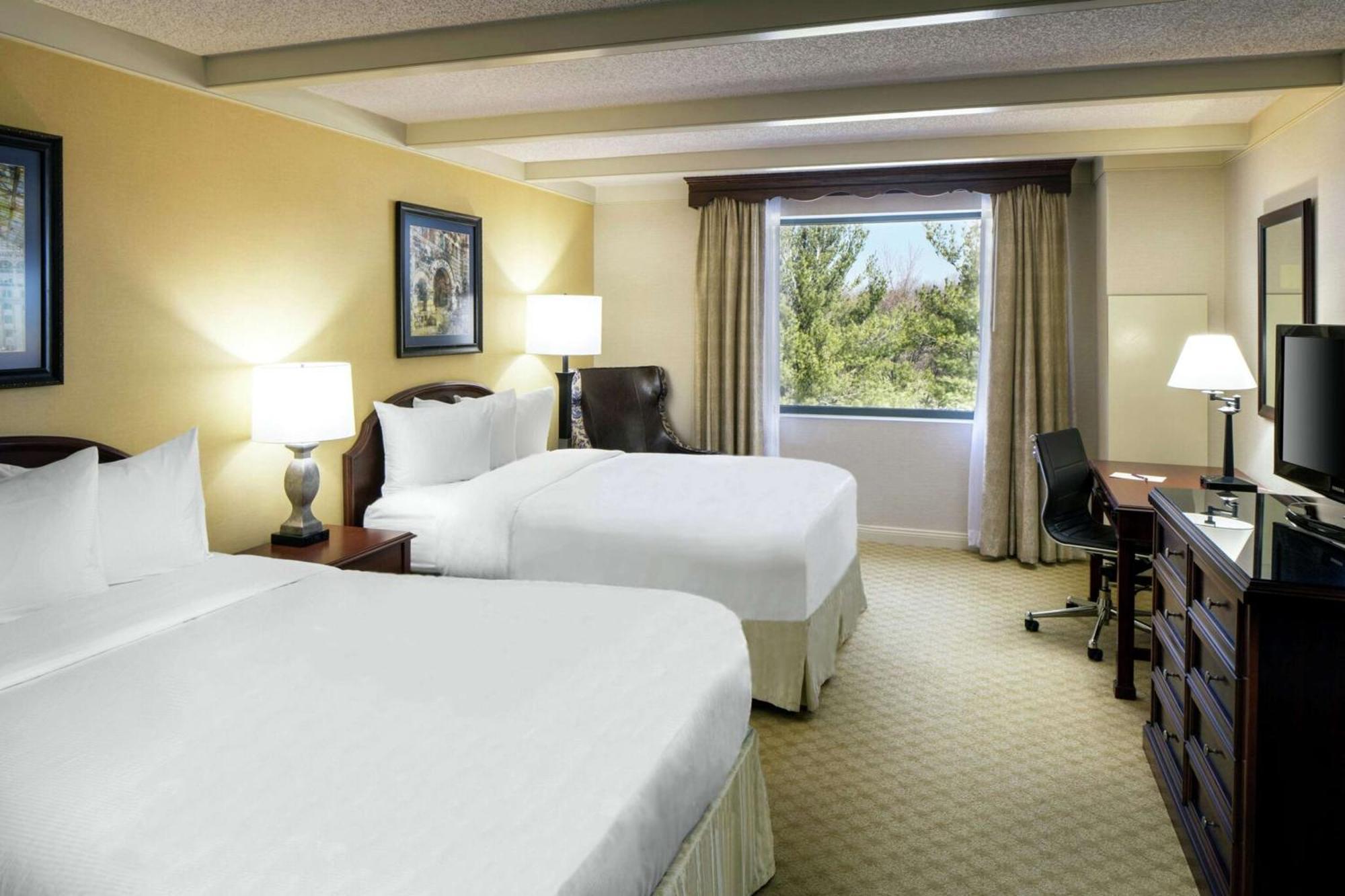 Queen Room with Two Queen Beds,1557389251:JPEG